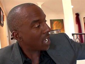Jolie fille baisée par un Black Jolie fille baisée par un Black