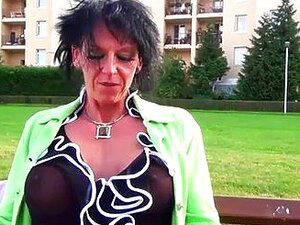 Sandrine Holt porno en volwassen videos in hoge kwaliteit op ...