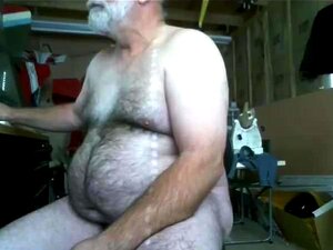 Old Bear Solo porn & sex videos in high quality at RunPorn.com
