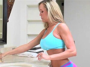 Brandi Love Lia Lor porn & sex videos in high quality at RunPorn.com