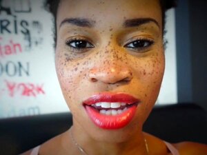 Giantess Fetish porno en volwassen videos in hoge kwaliteit op ...