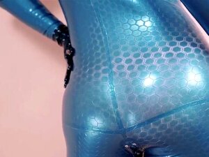 Latex Dungen porn & sex videos in high quality at RunPorn.com