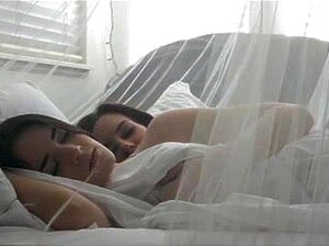Sleeping Videos At Lesbian Sleeping Sex 2