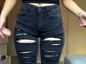 Check Out RunPorn.com for a Hot Pants Porn Experience