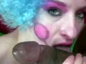 Clown Blowjob - Clown Blowjob porn & sex videos in high quality at RunPorn.com